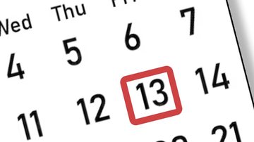 Data é vista com cautela por supersticiosos #pratodosverem Imagem recortada de um calendário, com o dia 13 marcado com um traçado vermelho em formato quadrado - Portal Costa Norte