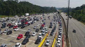 Congestionamentos na Anchieta e Imigrantes marcam o último fim de semana de verão - Divulgação Ecovias