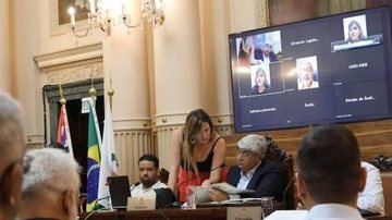 Vereadores durante a 26° Sessão Ordinária de 2024 - Câmara Municipal de Santos