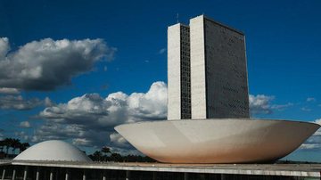 Covid-19: Câmara aprova projeto para ajudar setor de eventos - © Marcello Casal JrAgência Brasil