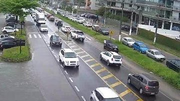 Km 55 da rodovia Rio-Santos, em Ubatuba Rio-Santos apresenta congestionamentos nesta manhã de quinta-feira (29) - DER-SP