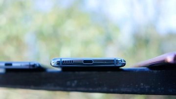 A partir de 2023 a Apple começará a produzir iPhones com a entrada USB-C, a mesma dos celulares Android Apple confirma que iPhones terão mesma entrada de celulares Android: “Não temos escolha” iphone - Foto: Unsplash/Daniel Romero