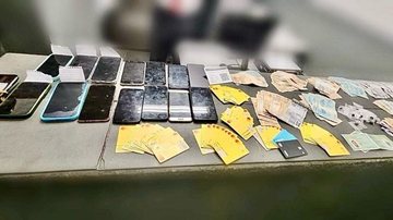 Além dos cartões, 16 celulares sem procedência foram apreendidos - SSP-SP