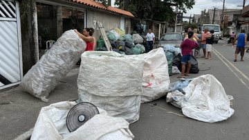 Somente em uma das edições de 2023, a iniciativa recolheu 1.433 quilos de plástico - Diego Marchi/Prefeitura de Guarujá