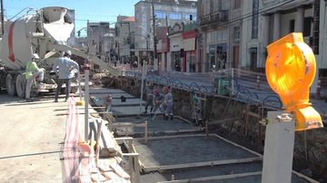 Comerciantes da rua João Pessoa e entorno participaram de reunião sobre andamento das obras - Francisco Arrais/Prefeitura de Santos