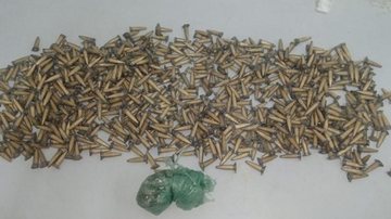 Imagem Menor é apreendido com 728 pinos de cocaína no Perequê-Mirim em Caraguá