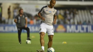 Lucas Braga recebe 3º cartão e desfalca o Santos contra o Grêmio - Ivan Storti / Santos FC