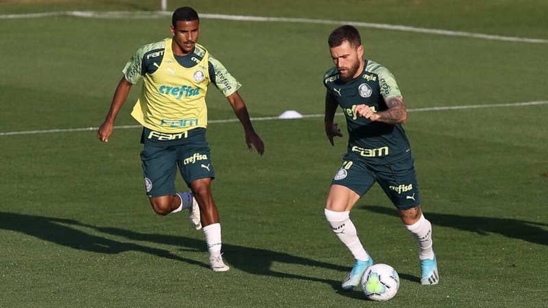 Botafogo e Palmeiras ficam perto de selar acordo por Angulo - César Greco / Palmeiras