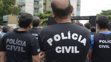Polícia Civil desarticula quadrilha de falsos leilões de veículos - © Tânia Rêgo/Agência Brasil