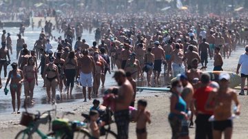 Praia de Santos em 30/08, durante a pandemia - Foto: Alexsander Ferraz/ A Tribuna Jornal