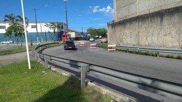 Barreiras sanitárias de São Vicente abordam 600 veículos em três dias - Divulgação