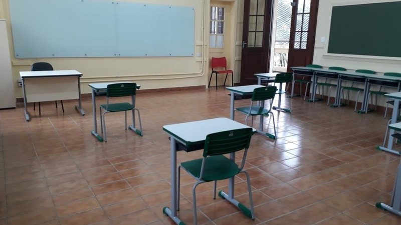Mesmo com 90% dos leitos ocupados, escolas de Santos voltam a funcionar na segunda-feira - Isabela Carrari