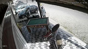 Vídeo | Homem rouba celular "sem querer querendo" e família pede ajuda para localizar aparelho - Foto: Cidinha Silva - Facebook