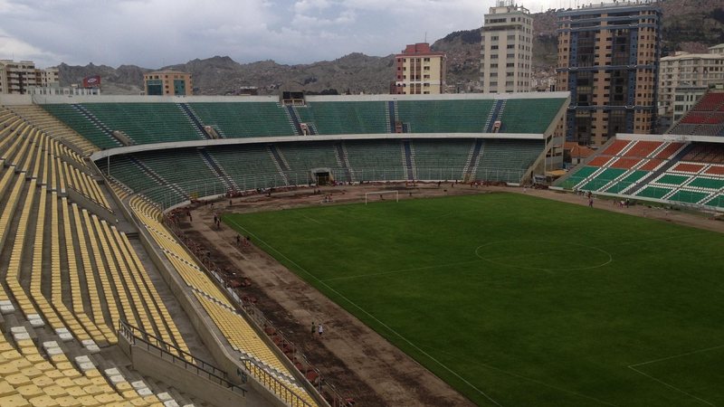 Estádio Hernando Siles, em La Paz. - Foto: Monique Silva