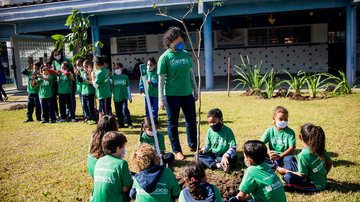Em uma próxima etapa, os alunos com idade entre 6 e 10 anos aprenderão técnicas de compostagem e como manter a horta que também está sendo implantada Em Bertioga, escola do Chácaras adere ao programa Clorofila - Imagem: Divulgação Sobloco