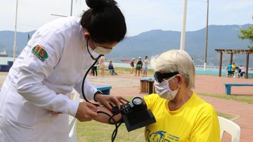 Participantes também puderam medir glicemia e pressão arterial - Reprodução/ Prefeitura de São Sebastião