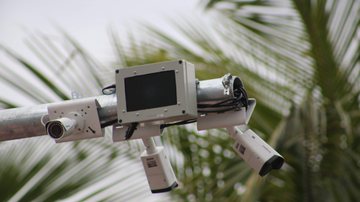 Poste de câmeras Região do Pernambuco vai receber 59 câmeras de monitoramento - Prefeitura Guarujá
