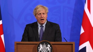 Primeiro-ministro britânico, Boris Johnson, será investigado por participação em festas durante lockdown primeiro-ministro britânico - Jonathan Buckmaster/Reuters/Direitos Reservados