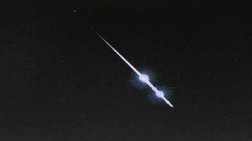 Meteoro explode duas vezes sobre a costa do RS Meteoro explode perto de São José do Norte, no Rio Grande do Sul - Foto: Observatório Espacial Heller & Jung/Divulgação