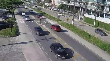 Km 55 da rodovia Rio-Santos Rio-Santos tem pontos de congestionamento nesta manhã de segunda (16) - DER-SP