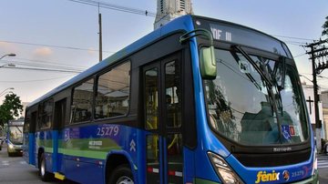 Administração Municipal marcou uma reunião com administradores da Fênix após denúncias e reclamações de usuários Ônibus de Cubatão Ônibus azul de Cubatão - Divulgação