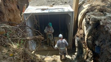 Obras de drenagem estão sendo realizadas em Ilhabela Obras de drenagem apresentam resultados positivos após chuva intensa em Ilhabela - Foto: PMI