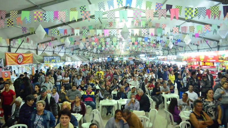 Festa acontecia em tenda na Praça Dudu Samba, no Centro Mongaguá: tradicional Festão na Praia pode não acontecer este ano Festão na Praia, em Mongaguá - Prefeitura de Mongaguá