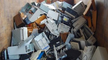 Campanha E-Lixo tem o objetivo de coletar e destinar adequadamente os resíduos eletrônicos na cidade Quase 5 toneladas de lixo eletrônico são recolhidas em São Sebastião - Foto: Divulgação/PMSS