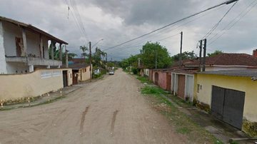 O assalto ocorreu na rua Afonso Pena, no Centro de Bertioga - Reprodução/Google Maps